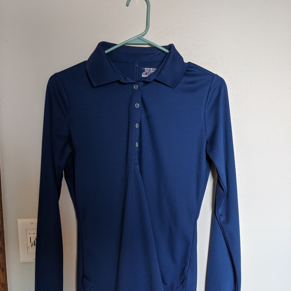 Dry fit nike golf shirt